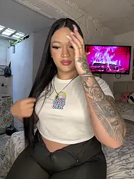 GemaGranadoss online show from 10/14/25, 09:26