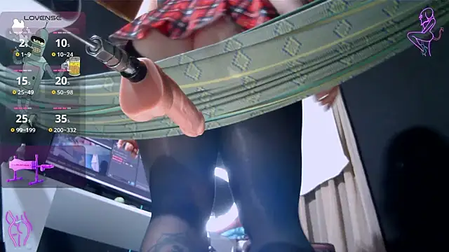 waterfalls girl online show from 11/21/25, 12:43