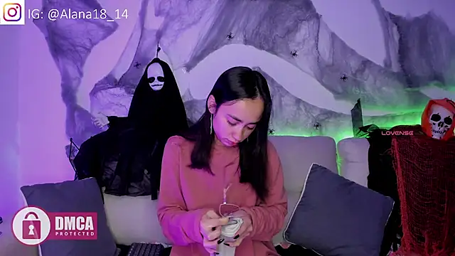 Alana Pherson online show from 10/10/25, 07:40