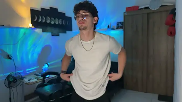 Kisan Smith online show from 02/10/26, 01:43