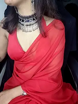 Snapshot of Leeeezzzz_roy chatting on 02/19/25, 08:52 Leeeezzzz roy online show from 02/19/25, 08:52