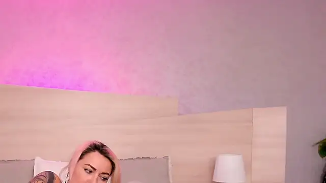 FoxxyClarise online show from 01/30/25, 10:08