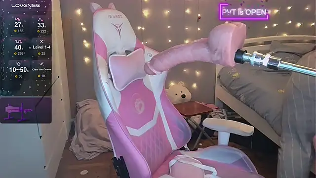 Snapshot of og_maddison chatting on 01/11/25, 06:56 og maddison online show from 01/11/25, 06:56