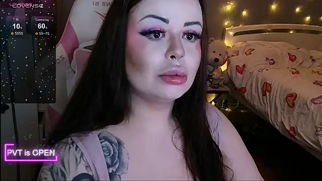 Snapshot of og_maddison chatting on 12/03/25, 09:13 og maddison online show from 12/03/25, 09:13