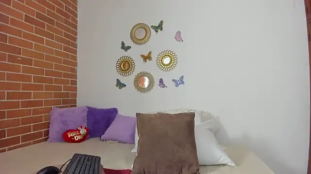 Snapshot of maja_hills chatting on 12/30/24, 03:02 maja hills online show from 12/30/24, 03:02