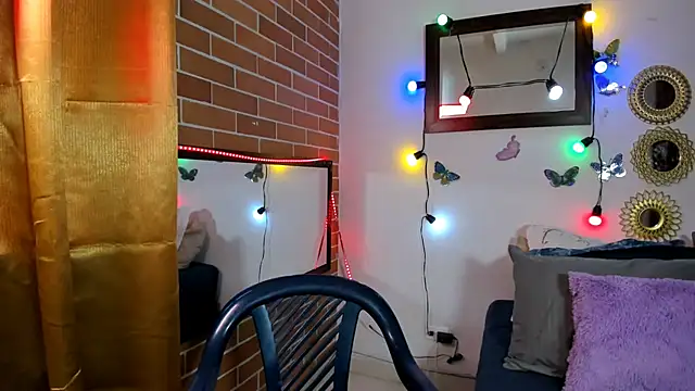 Snapshot of maja_hills chatting on 02/22/25, 05:35 maja hills online show from 02/22/25, 05:35