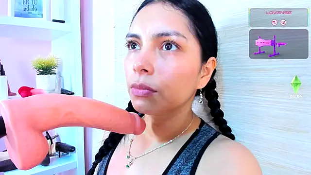 evelinn belen online show from 09/15/25, 12:16