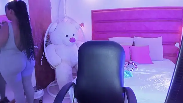 lia mariana online show from 05/09/26, 02:11