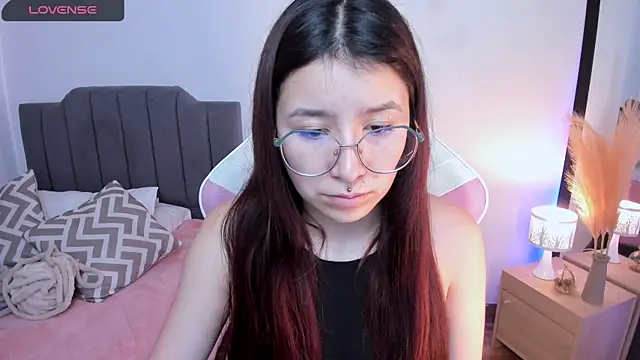 Amy joones online show from 04/28/26, 11:37