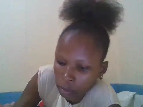 Snapshot of CharlotteDee chatting on 09/24/25, 05:49 CharlotteDee online show from 09/24/25, 05:49