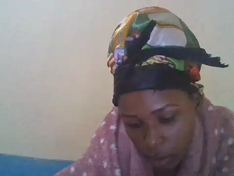 Snapshot of CharlotteDee chatting on 10/19/25, 06:08 CharlotteDee online show from 10/19/25, 06:08