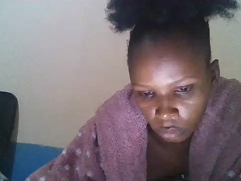 Snapshot of CharlotteDee chatting on 10/27/25, 06:45 CharlotteDee online show from 10/27/25, 06:45