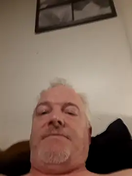 Snapshot of j14731 chatting on 12/08/24, 05:50 j14731 online show from 12/08/24, 05:50