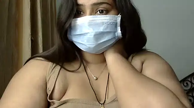 Snapshot of cutelady65 chatting on 01/12/25, 03:03 cutelady65 online show from 01/12/25, 03:03