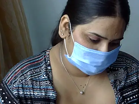 Snapshot of cutelady65 chatting on 03/12/26, 03:51 cutelady65 online show from 03/12/26, 03:51