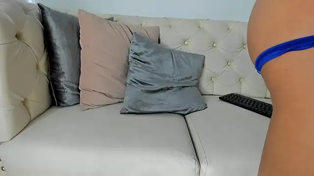 camila-manzur online show from 01/29/25, 10:11