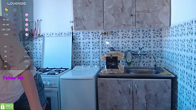 Snapshot of VerySweetKate111 chatting on 03/12/26, 09:37 VerySweetKate111 online show from 03/12/26, 09:37