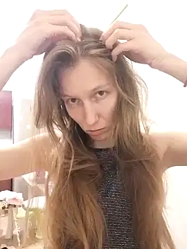 Snapshot of CatFerae chatting on 01/20/25, 12:39 CatFerae online show from 01/20/25, 12:39