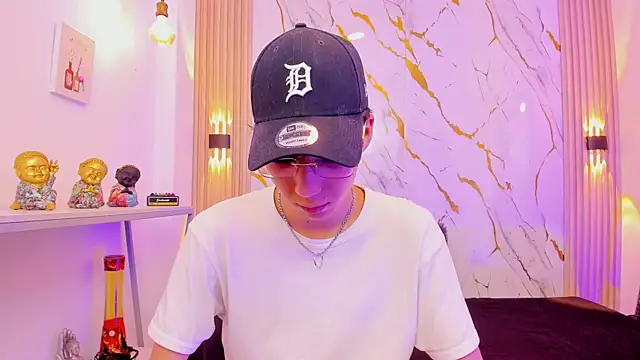 Nikolay Gregori online show from 02/24/26, 04:43