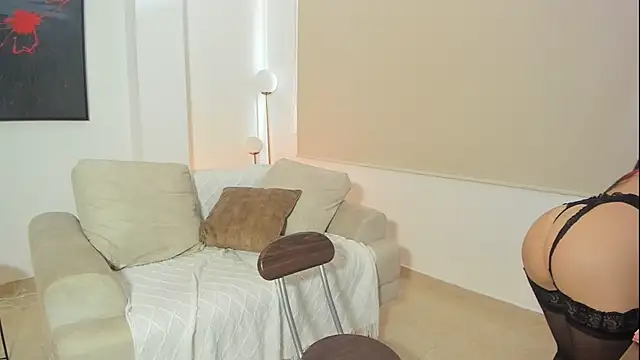 Snapshot of ina__nnaa chatting on 03/21/25, 08:50 ina nnaa online show from 03/21/25, 08:50