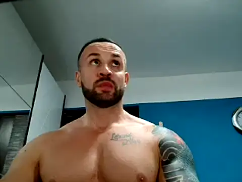 Snapshot of Magnificmuscles89 chatting on 02/19/25, 09:14 Magnificmuscles89 online show from 02/19/25, 09:14