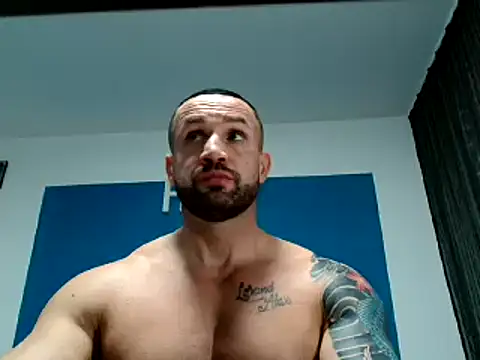 Snapshot of Magnificmuscles89 chatting on 03/02/25, 10:05 Magnificmuscles89 online show from 03/02/25, 10:05