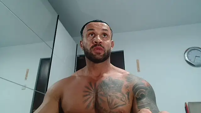 Magnificmuscles89 online show from 04/26/26, 10:07