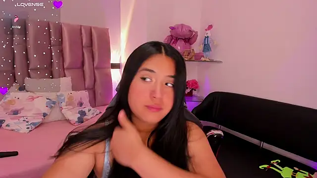 Snapshot of NikyBrookss chatting on 11/21/25, 01:32 NikyBrookss online show from 11/21/25, 01:32