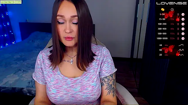 Snapshot of Cutie-Melanie chatting on 09/28/25, 04:23 Cutie-Melanie online show from 09/28/25, 04:23