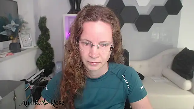 AnnikaRose online show from 01/14/25, 09:09