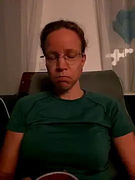 AnnikaRose online show from 11/24/25, 06:46