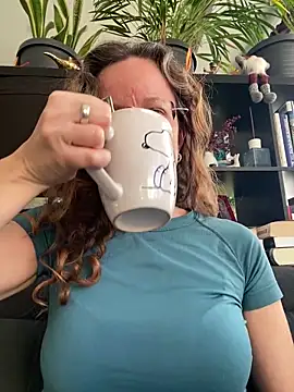 AnnikaRose online show from 03/06/26, 06:54