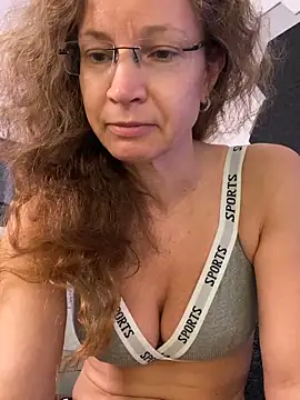 AnnikaRose online show from 06/13/26, 03:15