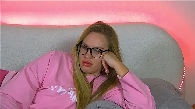 MariaNeumann online show from 01/25/25, 09:35