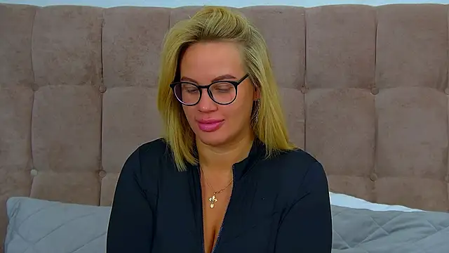 MariaNeumann online show from 01/15/26, 06:29