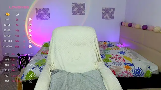 Snapshot of MiaMiki chatting on 01/15/25, 08:48 MiaMiki online show from 01/15/25, 08:48