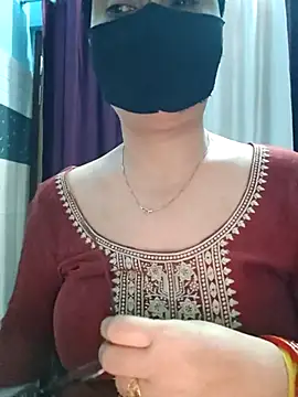 Aishwaryaa 69 online show from 10/30/25, 11:22