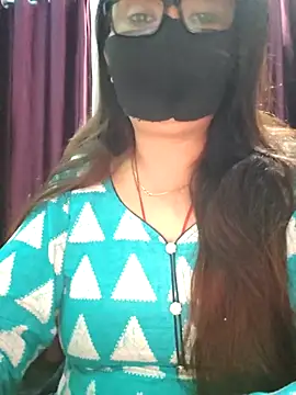 Aishwaryaa 69 online show from 11/22/25, 10:47