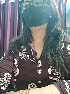 Aishwaryaa 69 online show from 12/18/25, 01:00