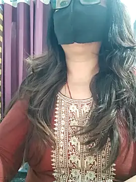 Aishwaryaa 69 online show from 04/24/26, 07:44
