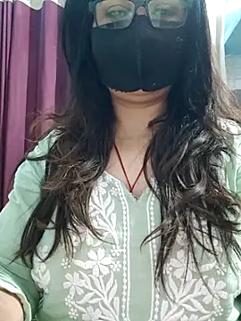 Aishwaryaa 69 online show from 04/29/26, 02:26
