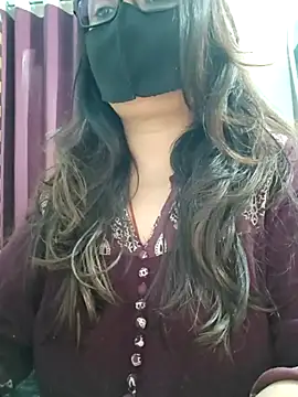 Aishwaryaa 69 online show from 05/06/26, 02:40