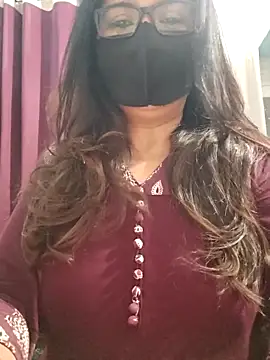 Aishwaryaa 69 online show from 05/19/26, 02:51