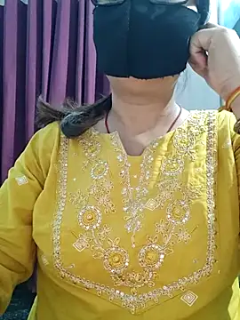 Aishwaryaa 69 online show from 06/25/26, 10:20