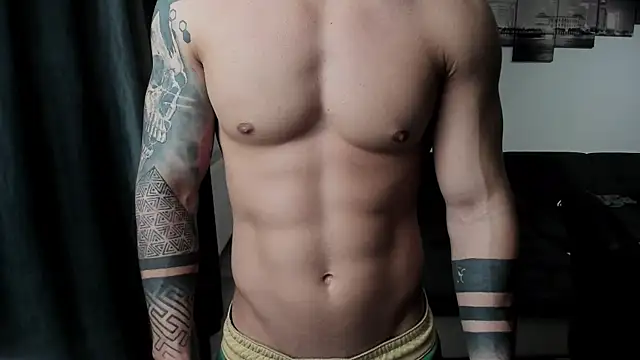 Richarddarell1 online show from 09/17/25, 04:47