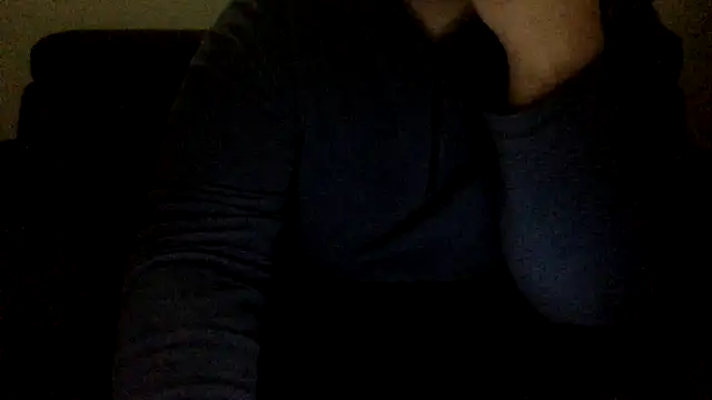 Snapshot of Gladiator_3 chatting on 12/22/24, 02:27 Gladiator 3 online show from 12/22/24, 02:27