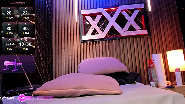 Kloe Suarez  online show from 02/14/25, 03:54