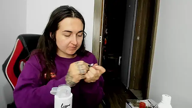 Sweet-Suck69 online show from 02/02/25, 11:32