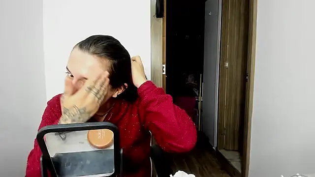 Sweet-Suck69 online show from 03/01/25, 11:37