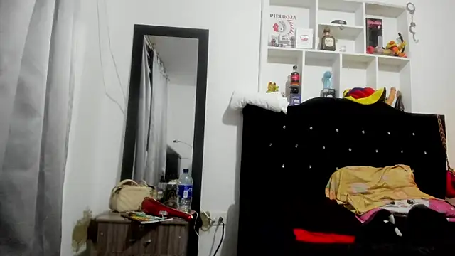 Snapshot of Sweet-Suck69 chatting on 02/20/26, 03:03 Sweet-Suck69 online show from 02/20/26, 03:03